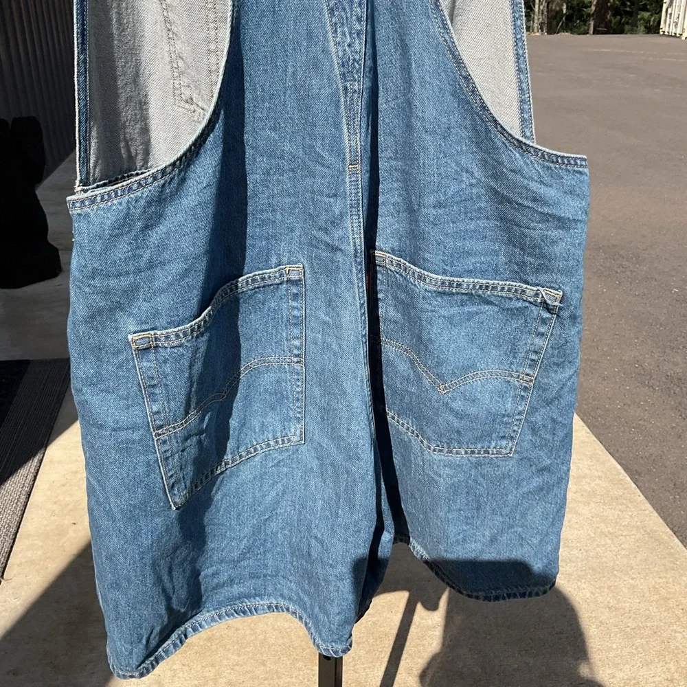Vintage Levi's Blue Denim Women's Shortalls XL